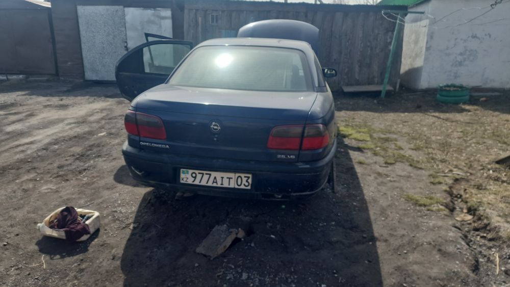 На запчасти омега б