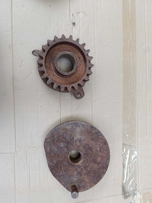Запчасти на пресс подборщик.