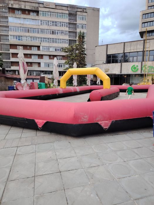 Атракцион надуваема писта картинг ограждение