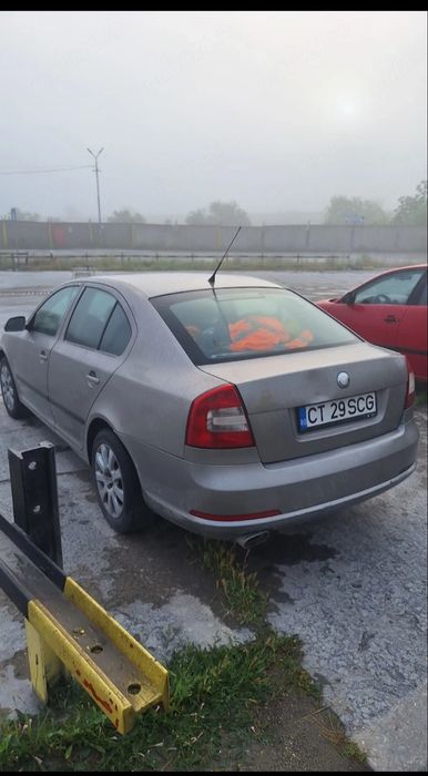Vând Skoda octavia 2