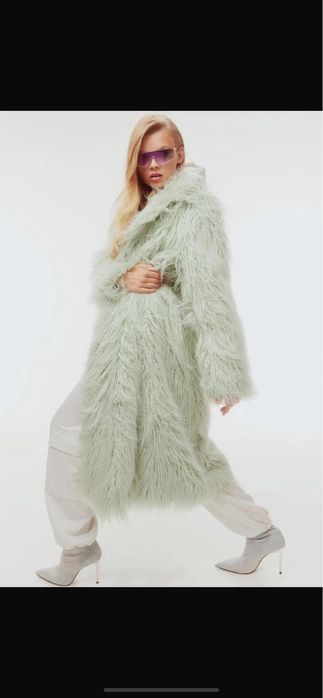 Haină de blană artificială H&M, nouă, mărime M