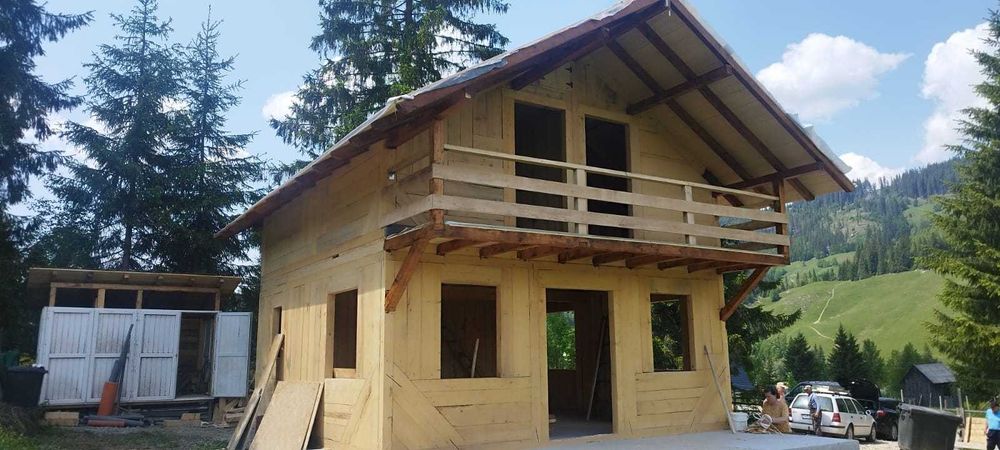 Case lemn, candelabre, hand made