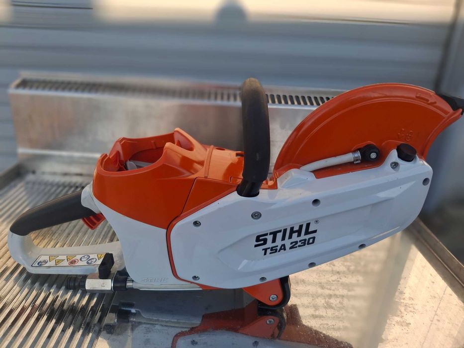 Акумулаторен ъглошлайф STIHL TSA 230
