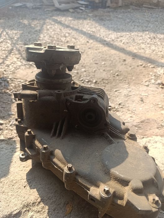 Продам запчасти на BMW X5 e53