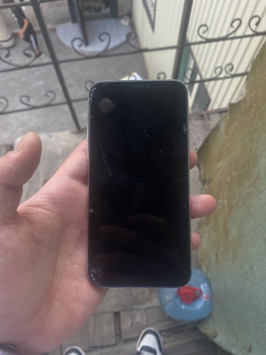 iPhone 11 pro 256/72