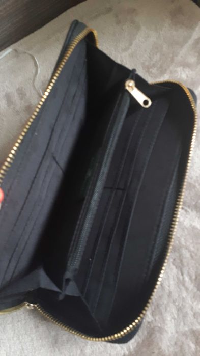 Дамско портмоне НОВО
