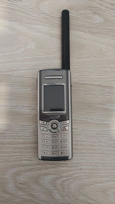 Спутниковый телефон  Thuraya