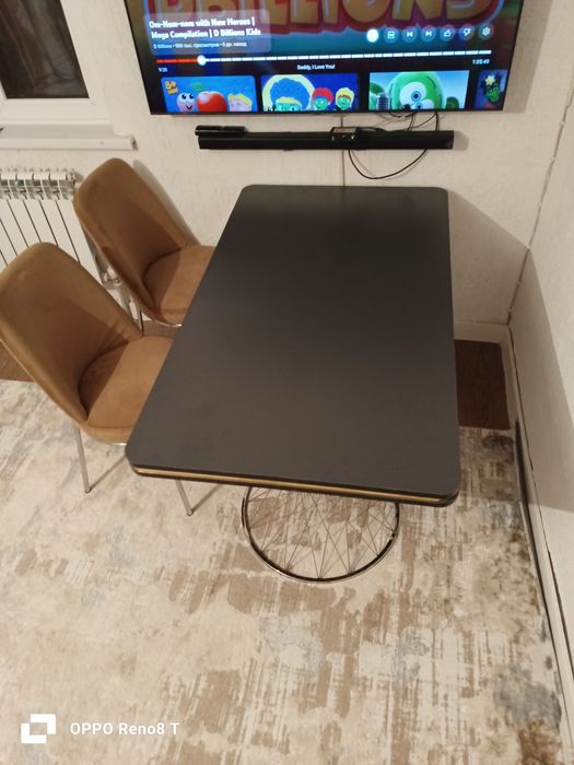 Срочно продам стол