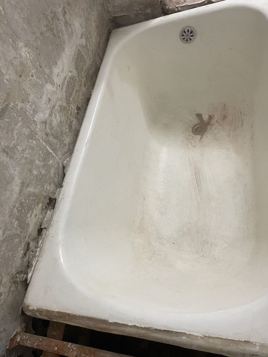 Cadă din fontă, stare bună