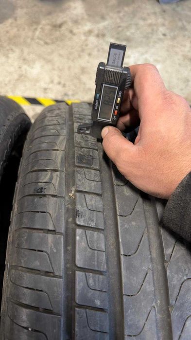 235 50 19 vara Pirelli Scorpion Verde