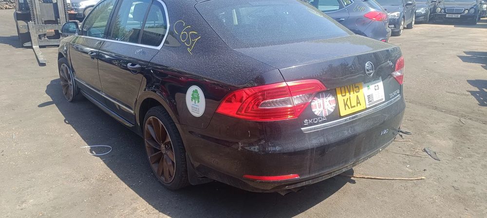 Dezmembrez Skoda Superb II (3T4) [Fabr 2008-2015]
