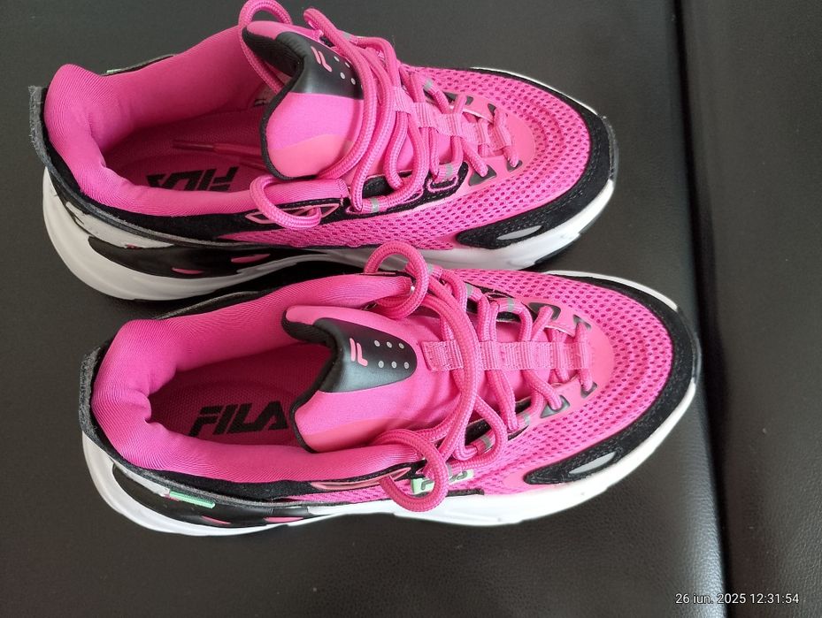 Adidași sport damă.