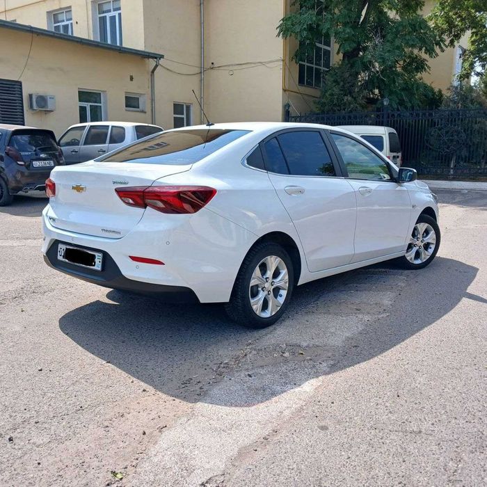 Onix Premier-2  2024г