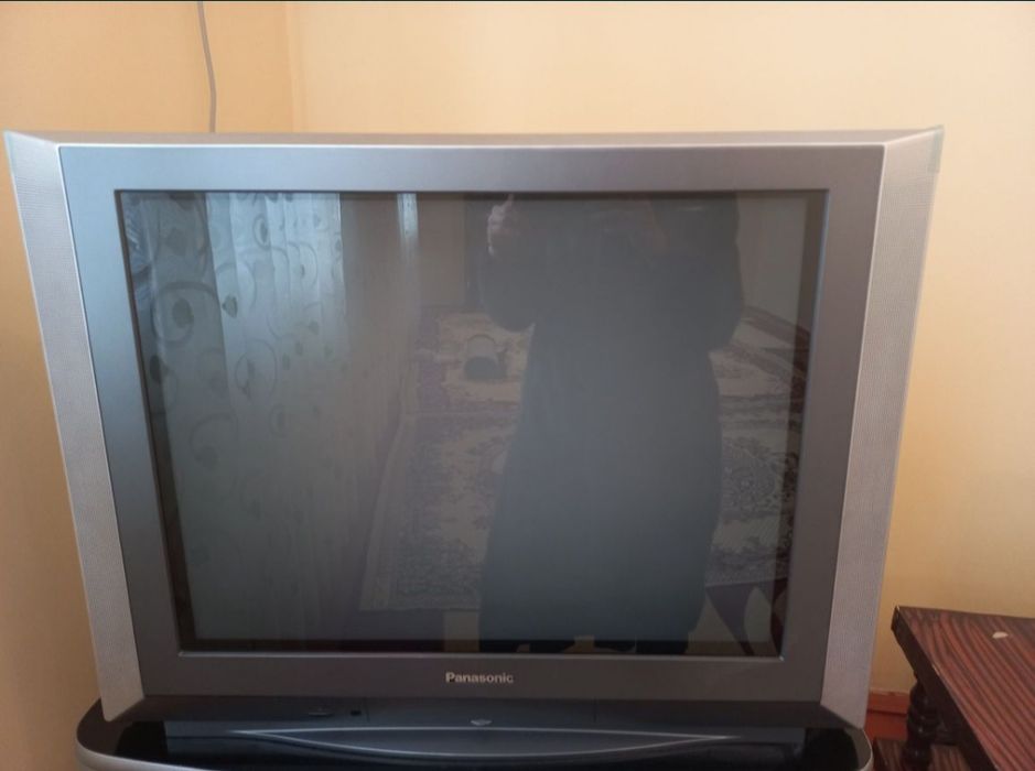 Телевизор продаётся