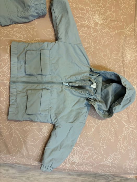 Бебешки дрешки - яке и панталони, марка HM в отлична състояние