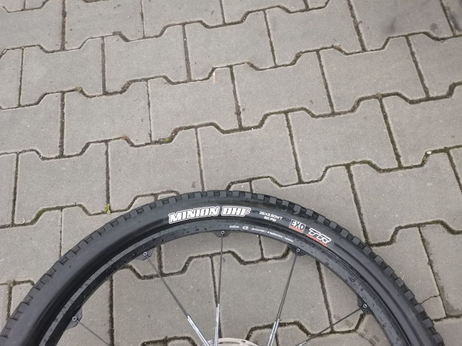 Vând Specialized Stunt Jumper FSR