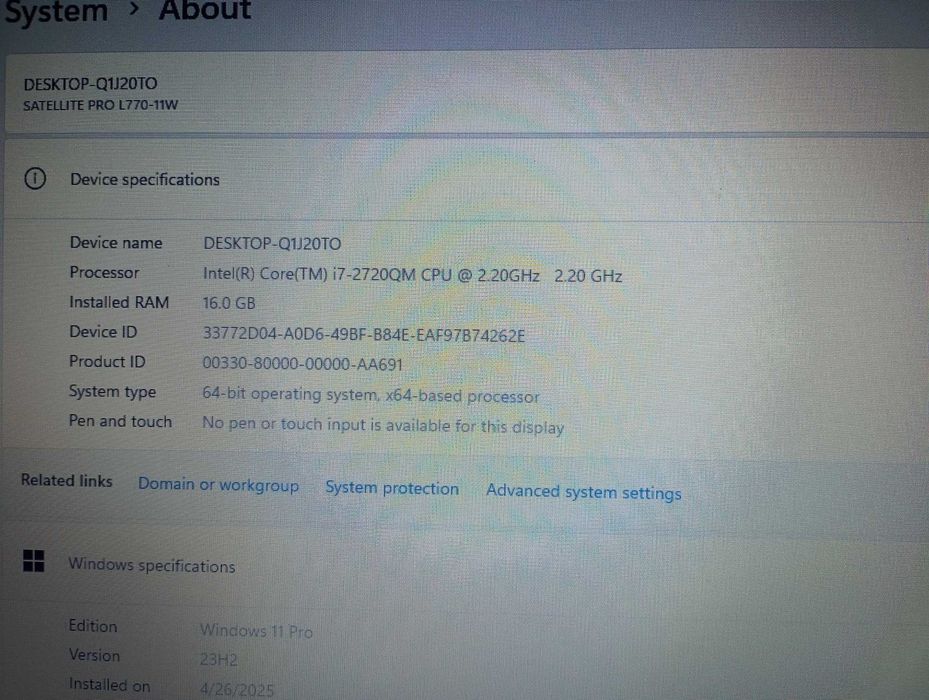 Toshiba Satellite Pro 17.3" Windows11