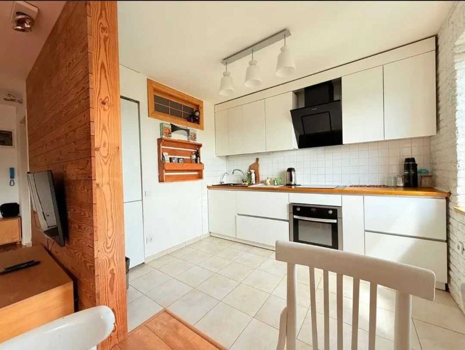 Дава се под наем Двустаен апартамент в София, Център - 55 кв.м за 402.9 € - Снимка #1