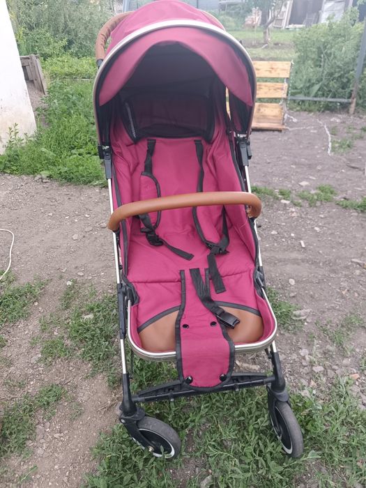 Коляска прогулочная