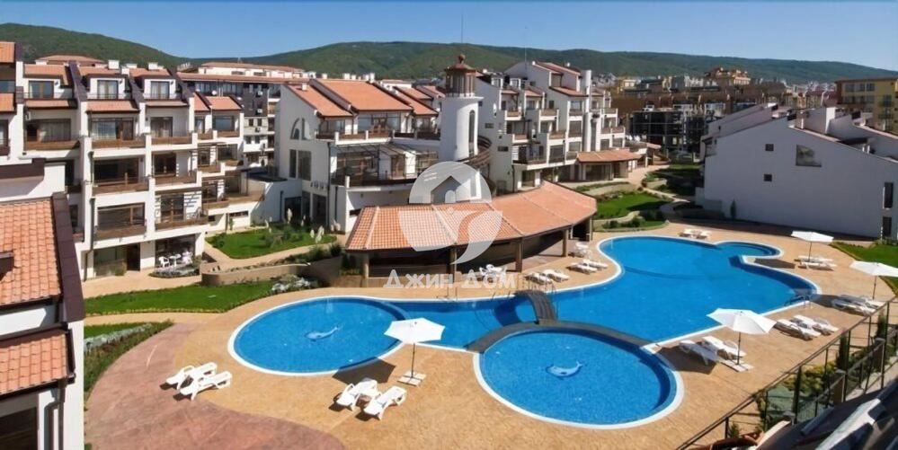 Продава се Двустаен апартамент в Свети Влас - 63 кв.м за 712 €/кв.м - Снимка #10