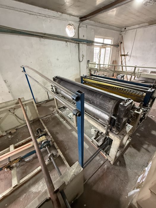 Станок туалетной бумаги. С перферацией