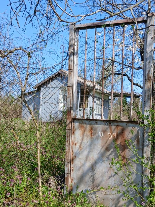 Вила за продажба