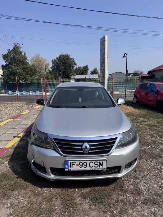 Renault Latitude 2.0 dci 150 Euro 5 avariat an 2011