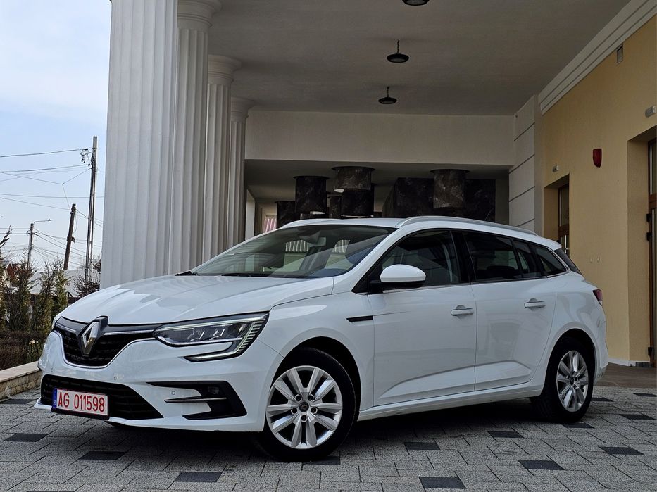 RENAULT MEGANE IV 1.33tce Camera/Key-less