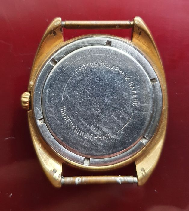 Часы  Луч ,  Врсток