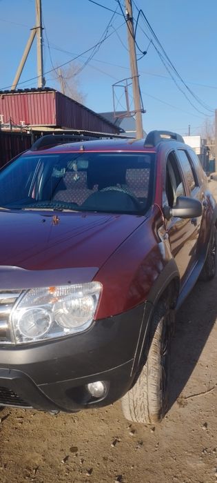 Продам машину Рено Дастер