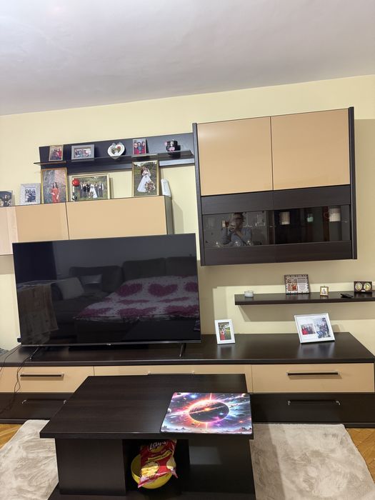 Vând mibilă living