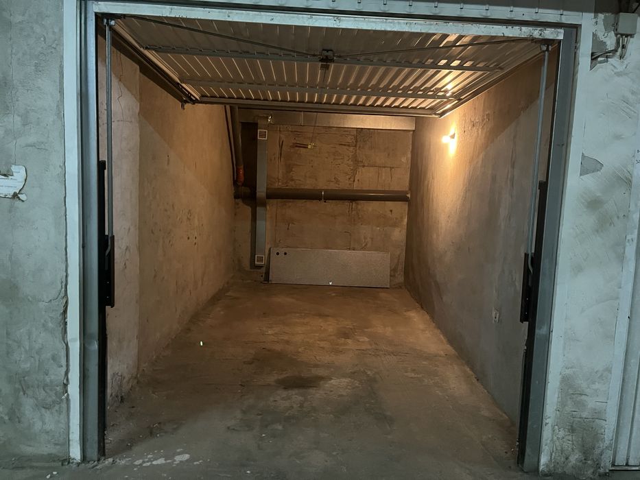 Дава се под наем Гараж / Паркомясто в Русе, Възраждане - 18 кв.м за 70 € - Снимка #1