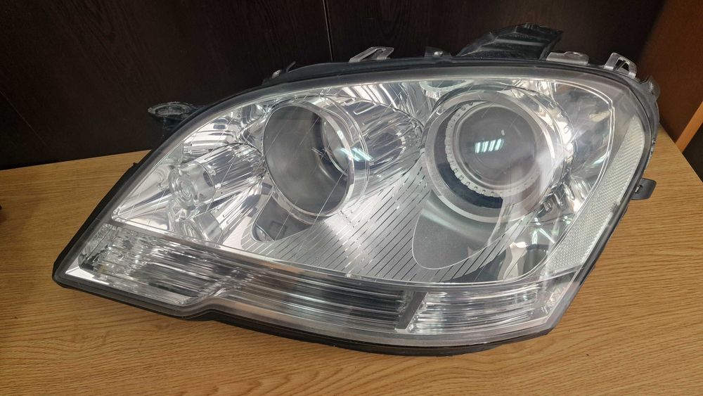 Mercedes ML W164 GL X164 ляв десен ксенон фар xenon far Мерцедес МЛ ГЛ