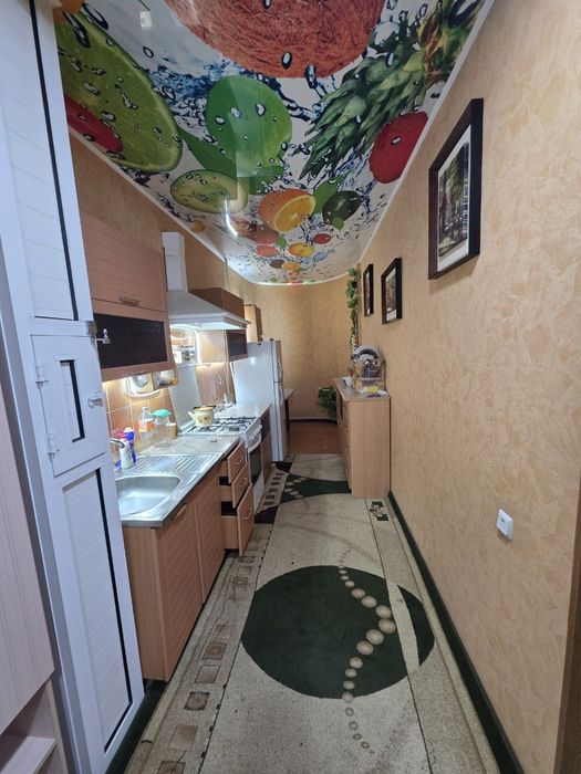 9 bozor oldida studio qilingan 1 xona