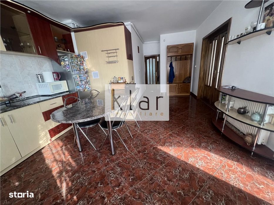 Inchiriere casa la cinci minute de Big pentru clinica salon sau locuit