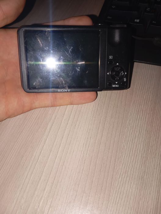 Sony Cyber-shot DSC-H55