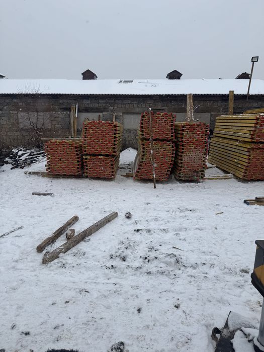 Балки деревянные балка двухтавровая балка желтая брус  новые и буу