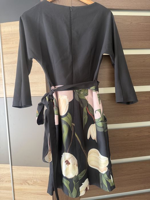 Rochie eleganta cu buzunare si cordon, marime L
