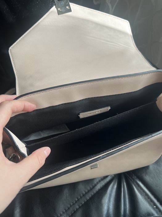 Продам сумку Mango, 3500тг. Вместительный.