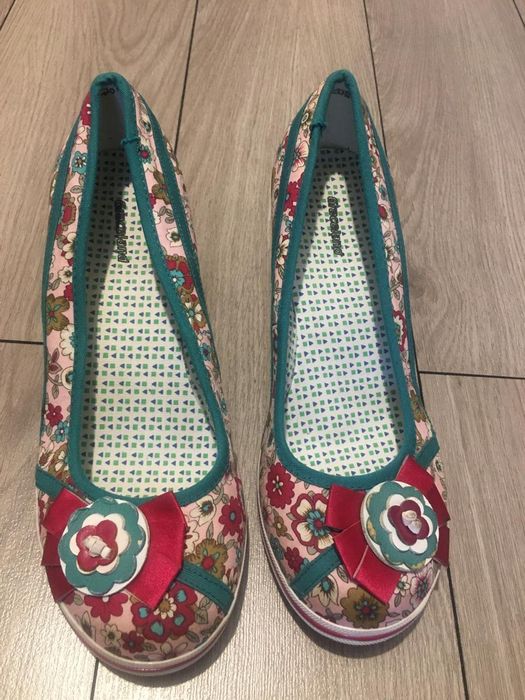 Женская обувь 38 размер