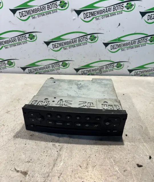 Radio cd Peugeot 206 2000 1.6 MT (90 hp)
