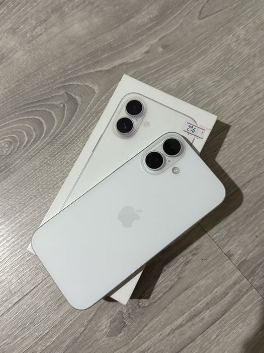 iPhone 16, 256гб, белого цвета