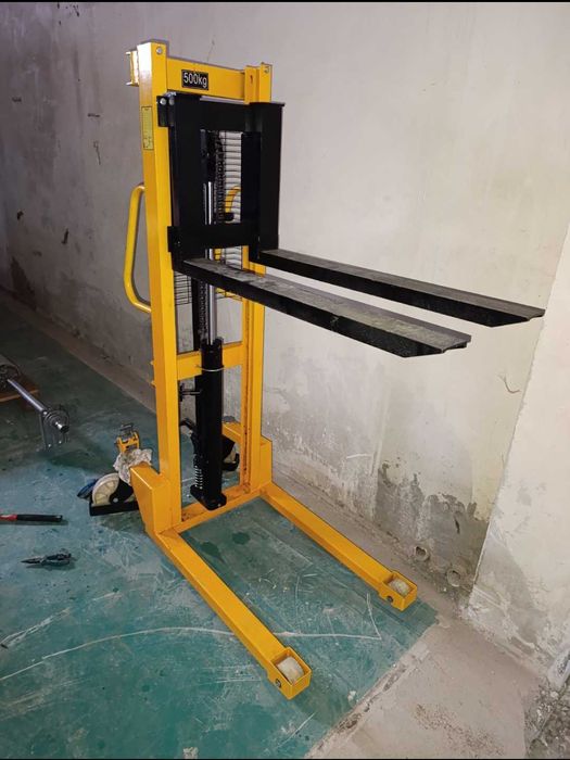 Хидравличен високоповдигач