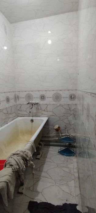 Сдаётся 2-комнатная квартира в Микрорайоне.