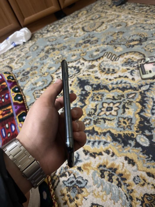 Срочно продаю Айфон 11 pro max