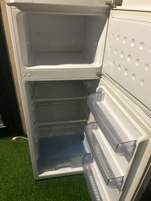 Срочна продам холодильник