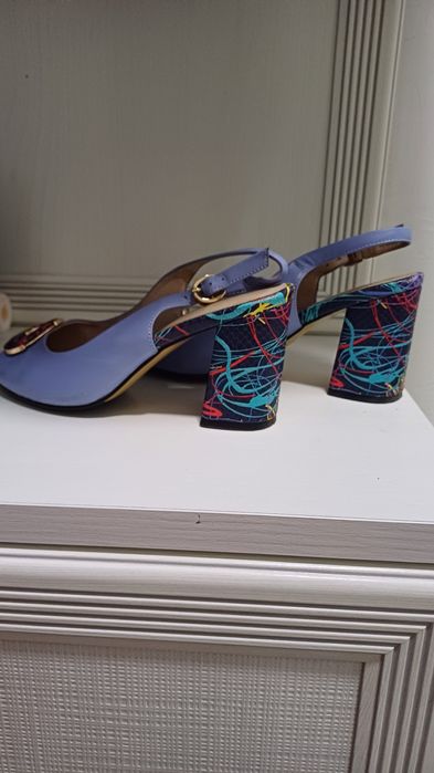 Отдам туфли за шоколадку