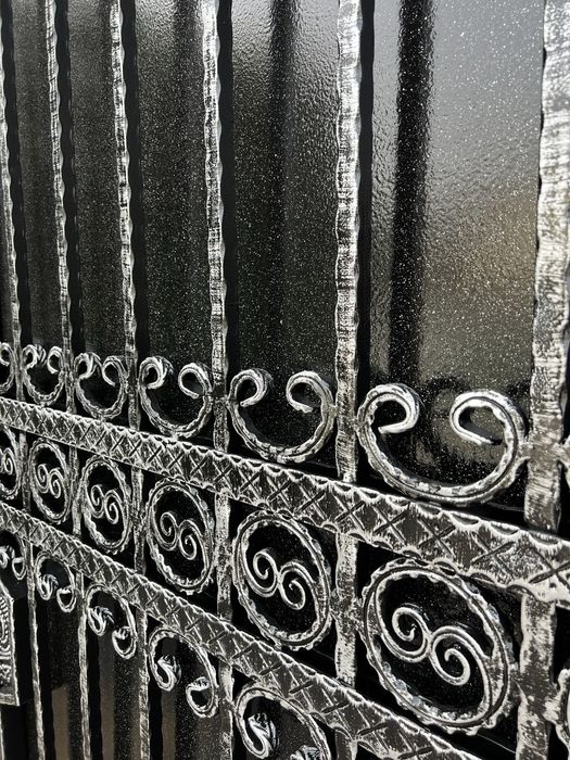 Покраска ворот