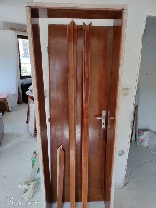 Интериорни врати с первази