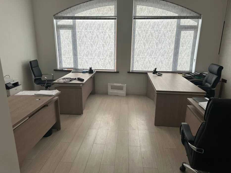 Аренда Офис 334м2 Бизнес Центр T-Tower Яшнабад 1 Линия Ор.Жигули Бар